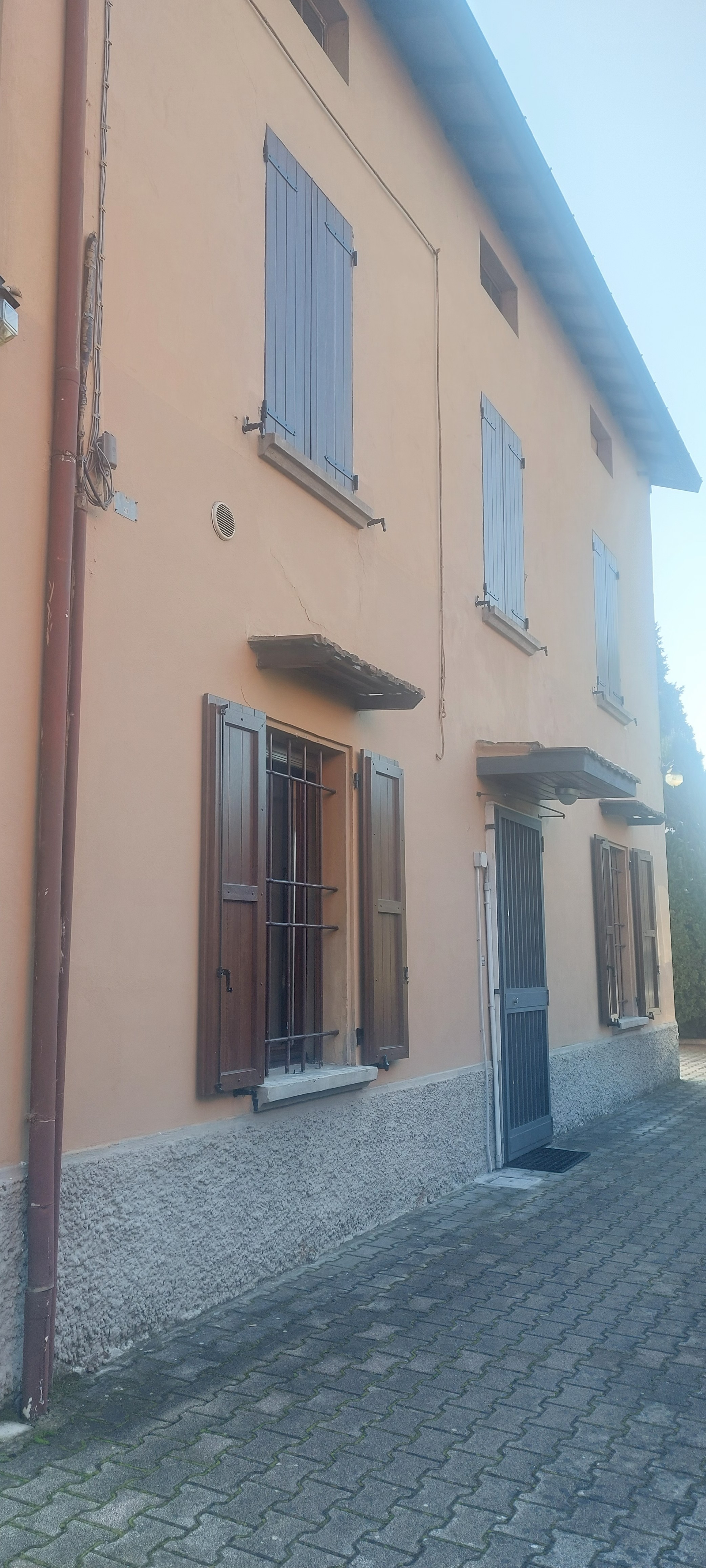 BOLOGNA Villetta bifamiliare in vendita in Via Persicetana