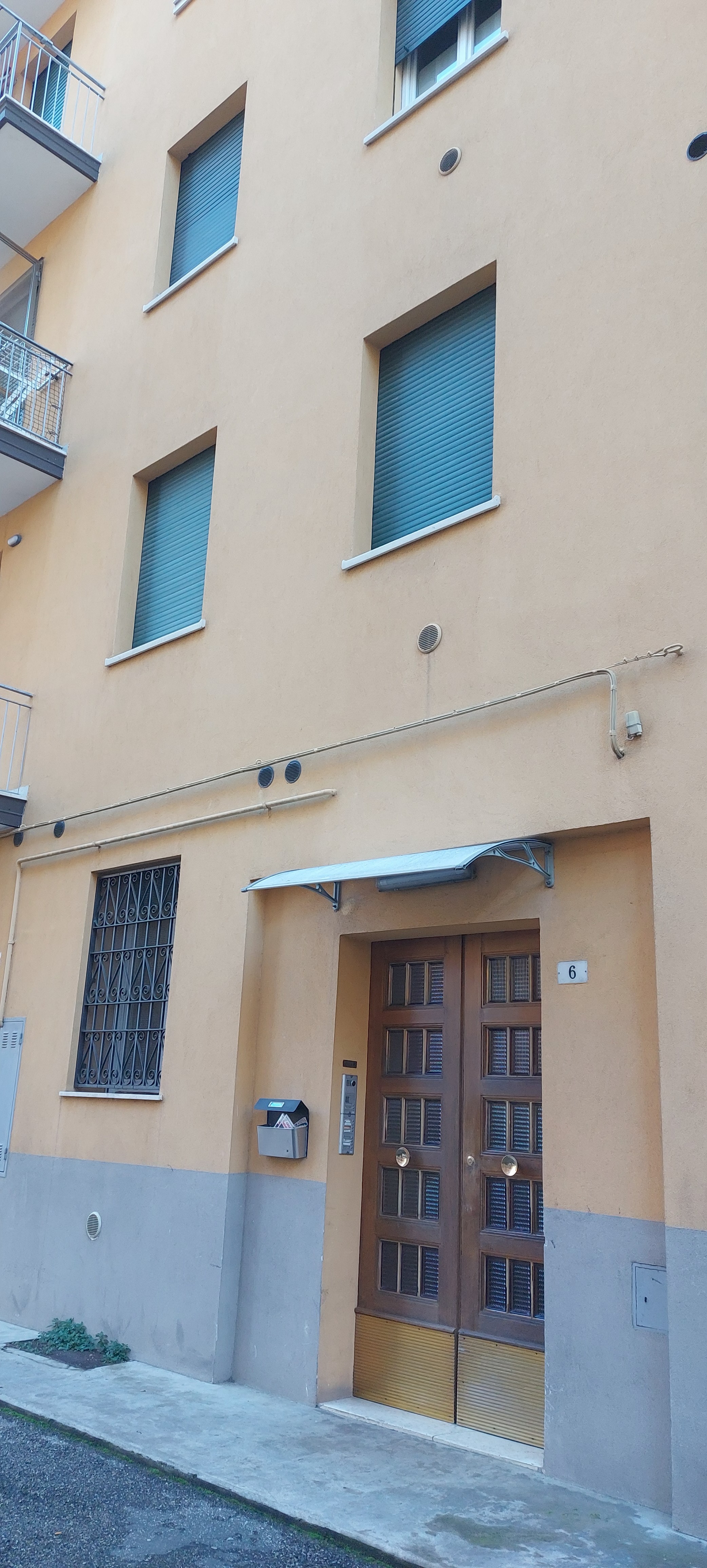 Bilocale in vendita in Via Galeotti 6